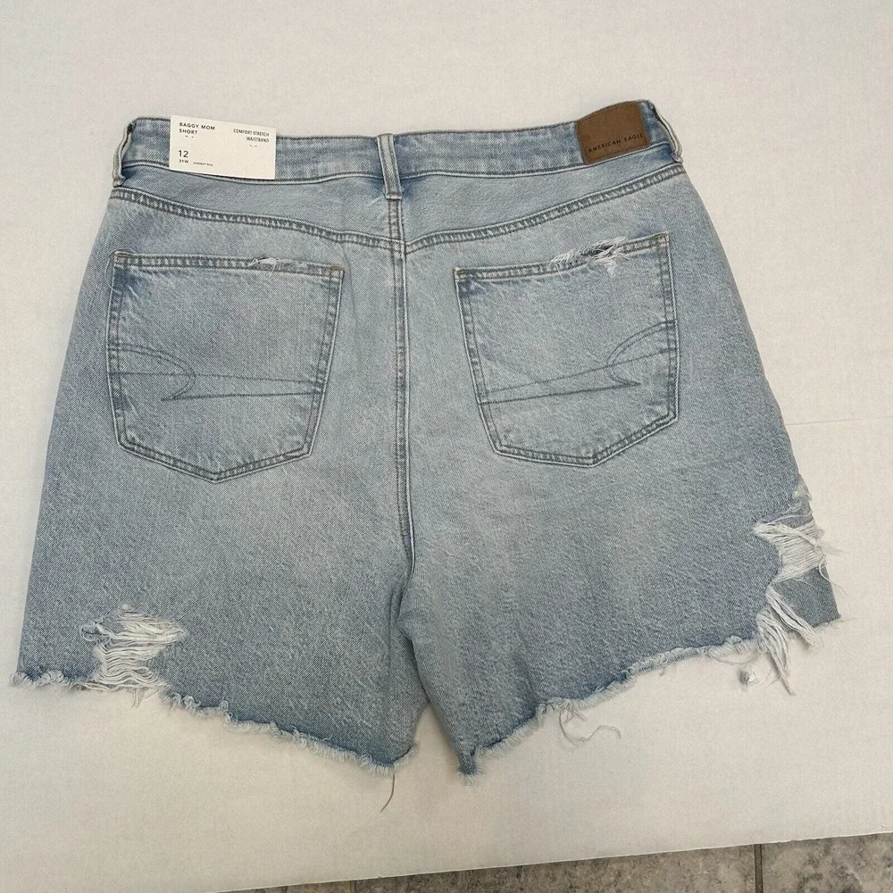 American Eagle NWT Light Denim Baggy Mom Jean Shorts‎ Stretch Waistband Size 12